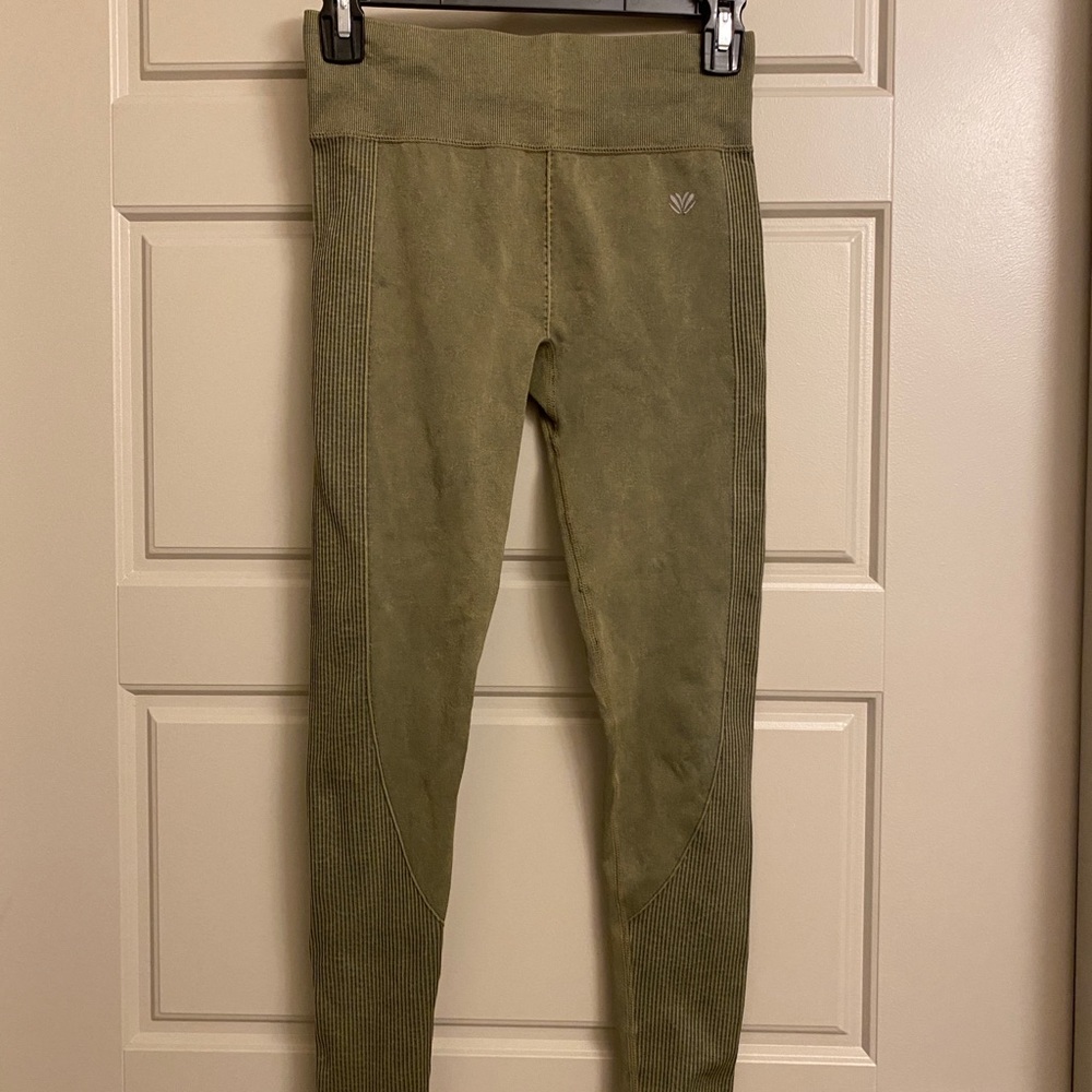 Forever 21 Exercise Leggings